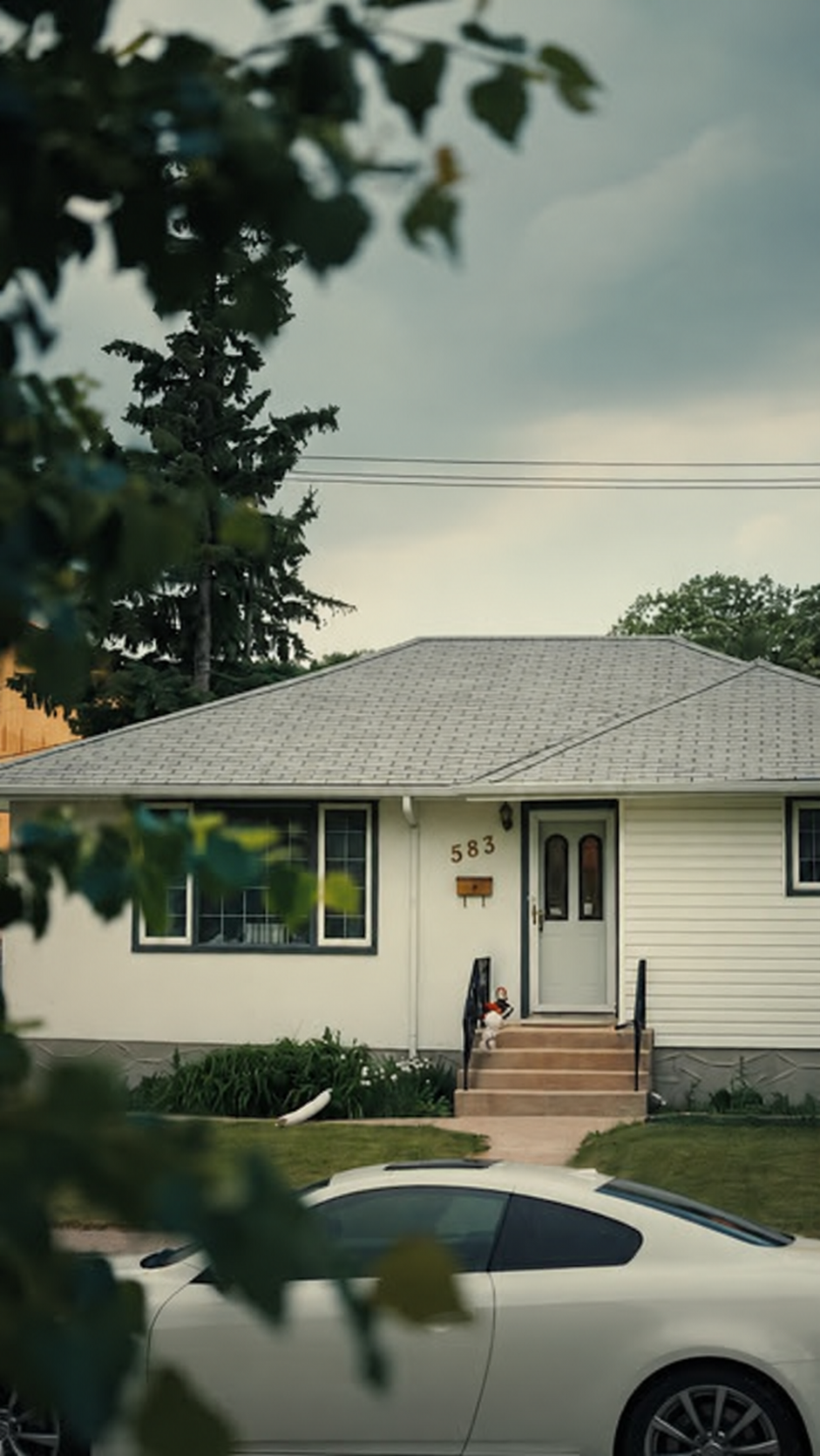 A Winnipeg property listing film